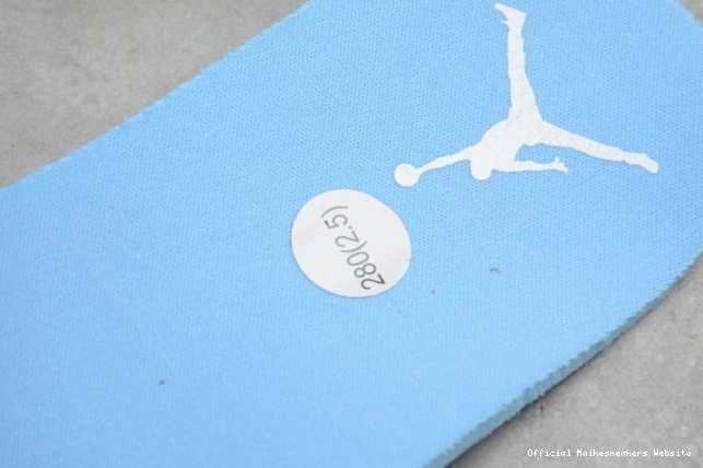 Official Maikesneakers AO9944-441 UNC 1 Jordan (W) Air Low 0809